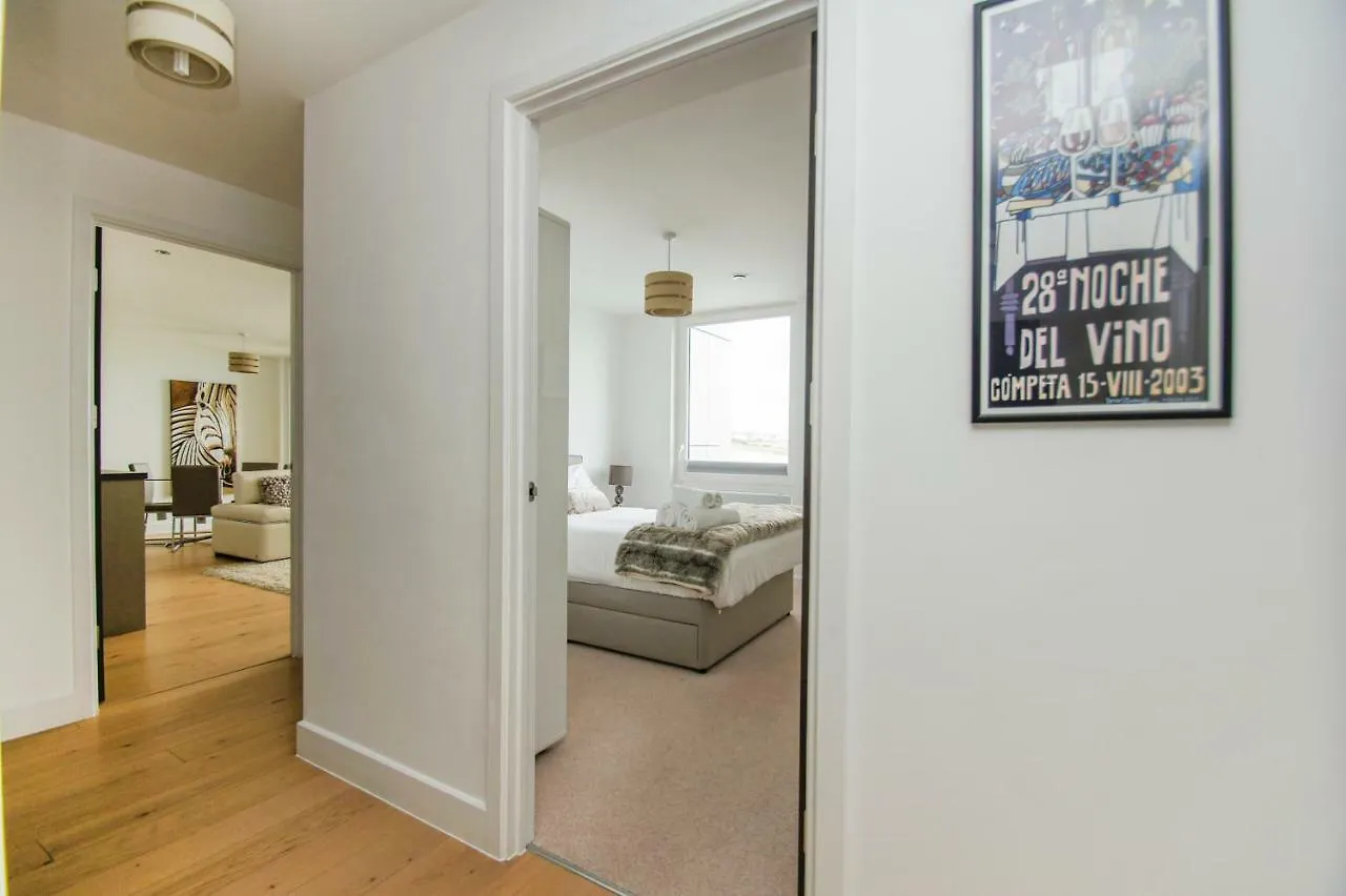 Orion Marina Sea View - Parking - By Brighton Holiday Lets Apartment