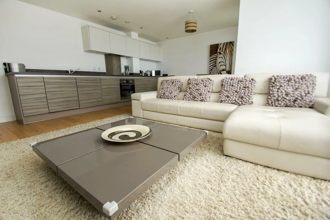 Apartment Orion Marina Sea View - Parking - By Brighton Holiday Lets United Kingdom